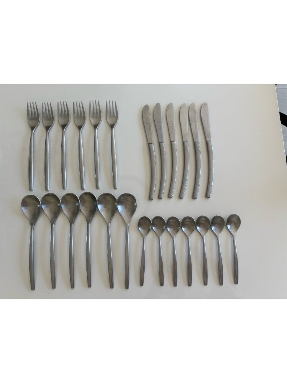25 Pc Set Grosvenor CHILL Oneida Silverware Flatware Stainless Fork Spoon Knife
